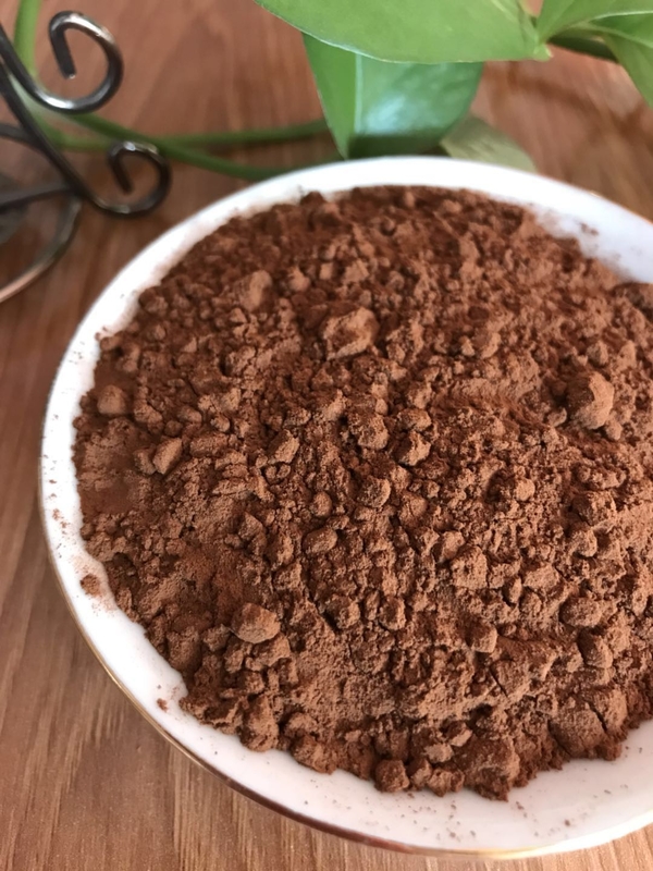 متوسطة الدهون Alkalized مسحوق الكاكاو الداكن الحلويات والمواد الخام هو 022000 ISO 9001